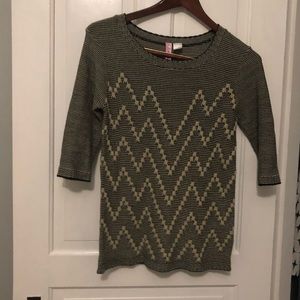 Confess Juniors Black & Tan Sweater
